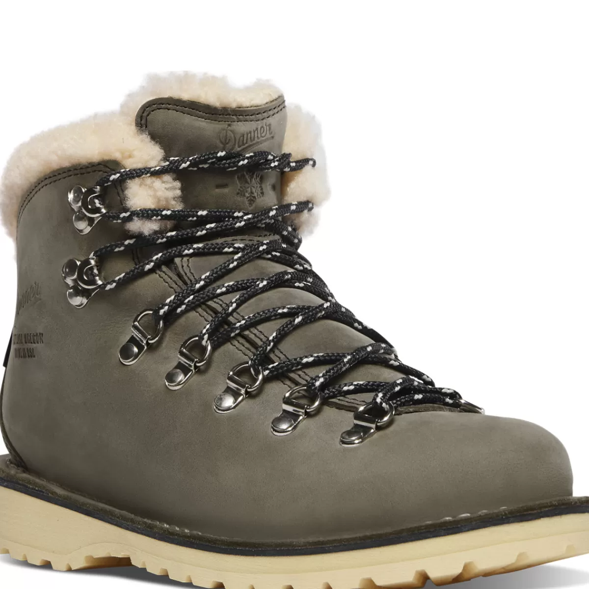 Danner Mountain Pass Shearling>Women Boots